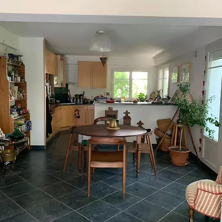 Grande Maison Proche Centre Vila